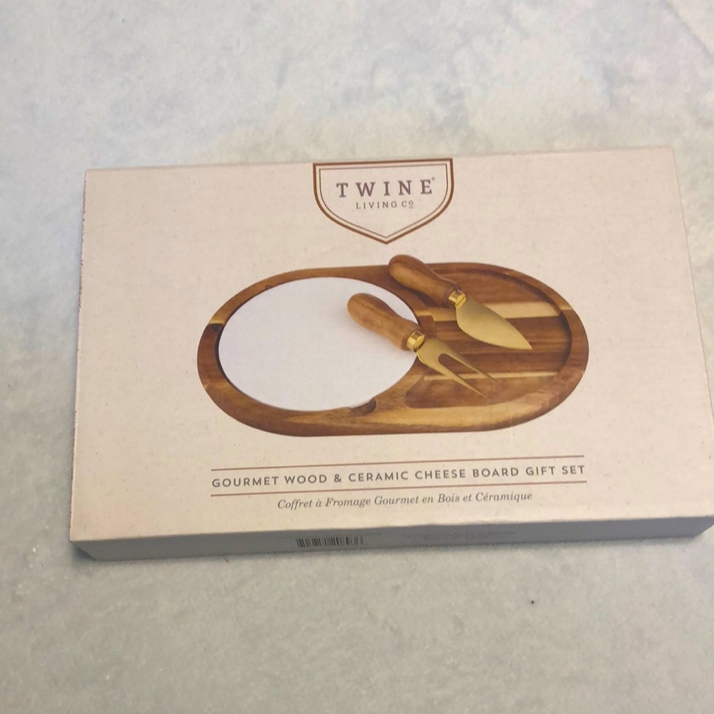 Gourmet wood and ceramic, cheese board, gift set